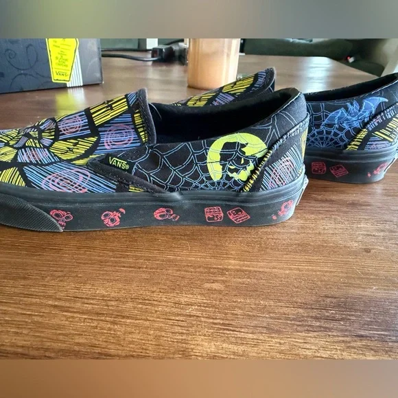 Vans x The Nightmare Before Christmas Slip On - Picture 5 of 8